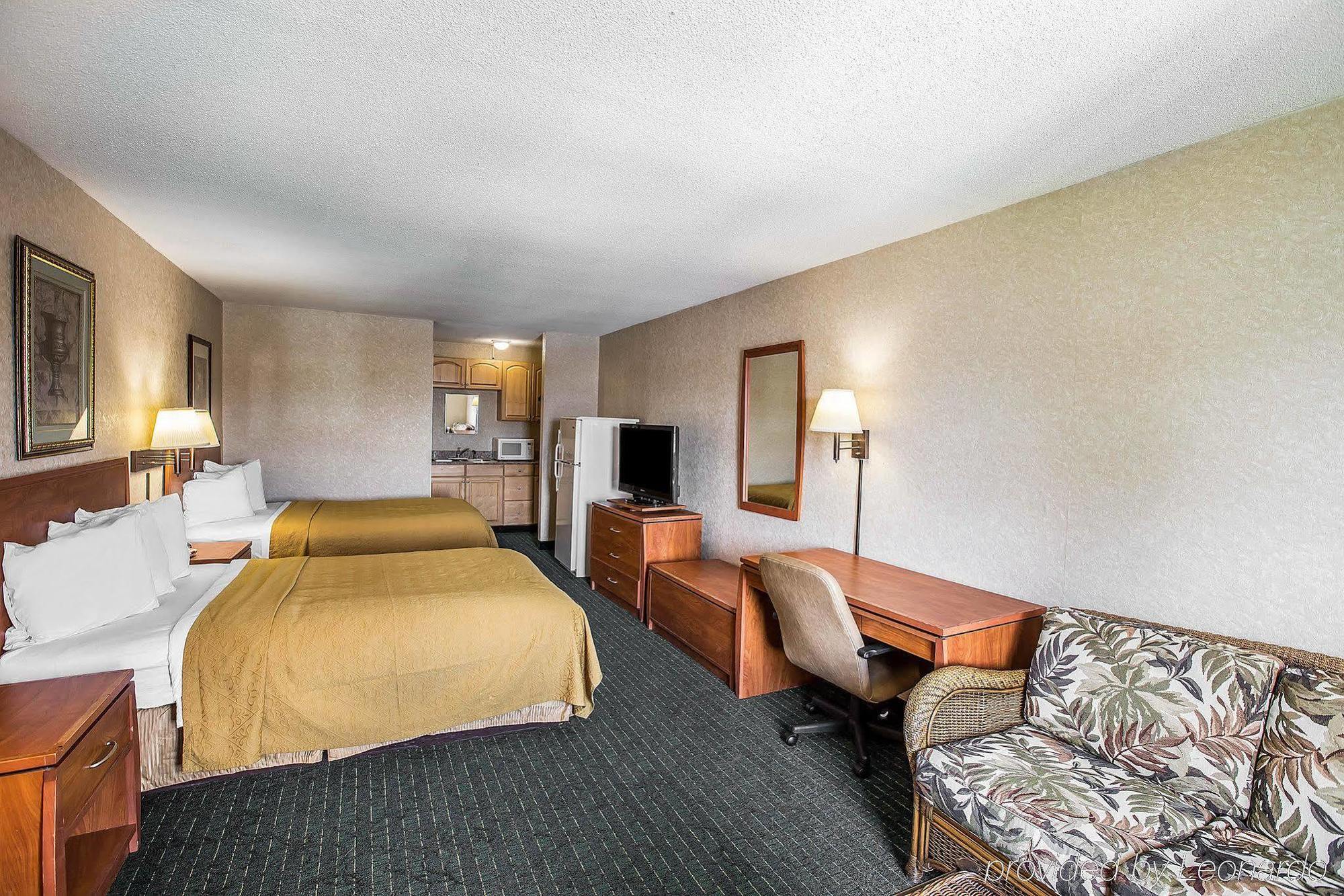 Greenville Inn & Suites Εξωτερικό φωτογραφία
