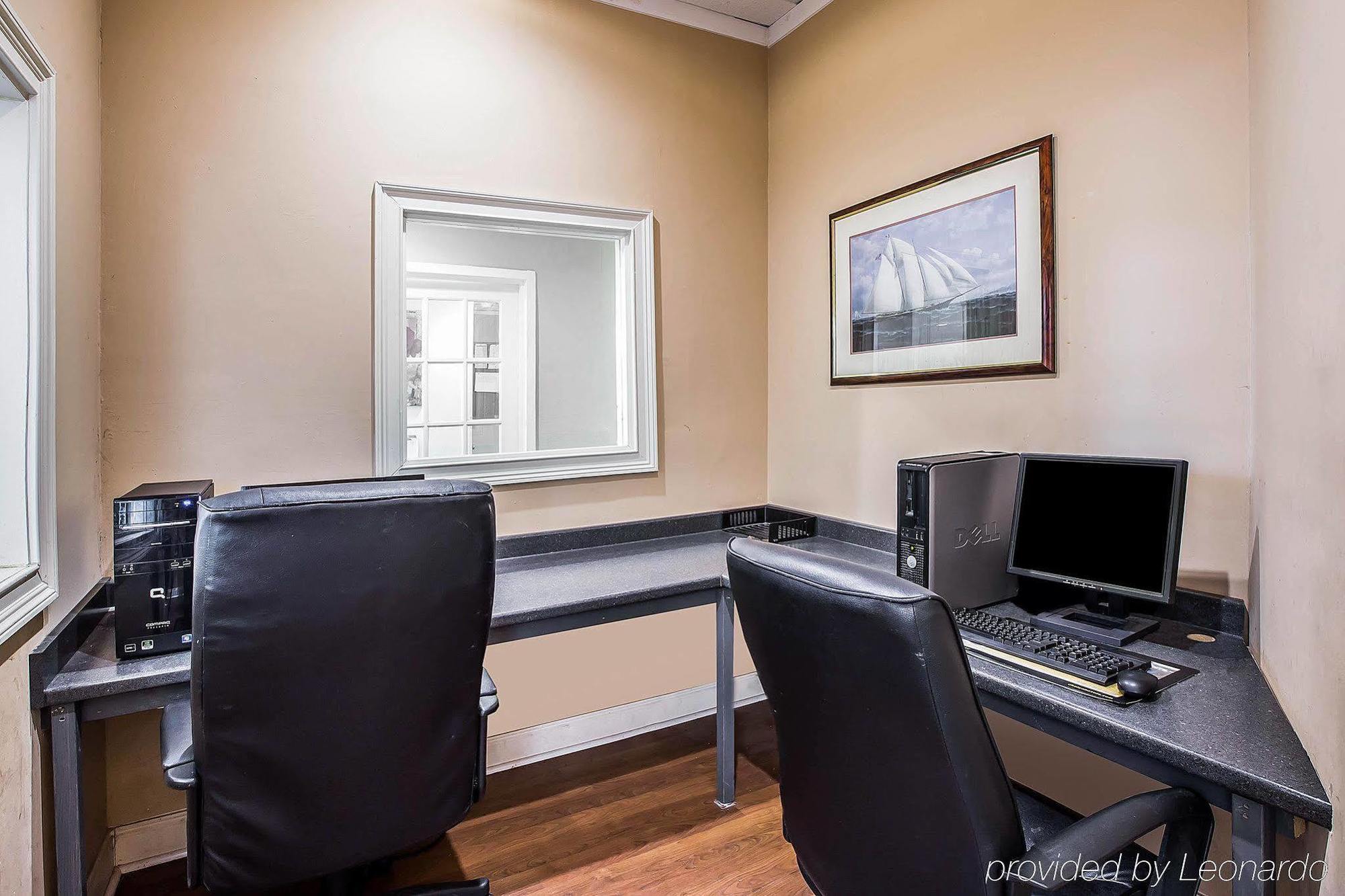 Greenville Inn & Suites Εξωτερικό φωτογραφία